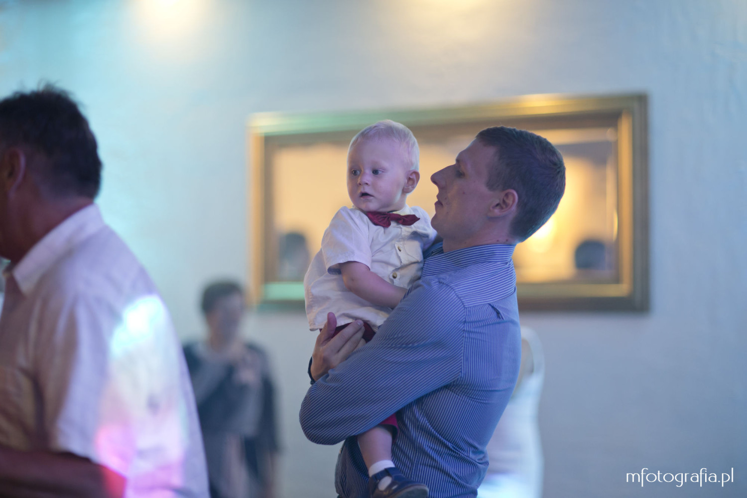 fotgrafia dziecka na weselu